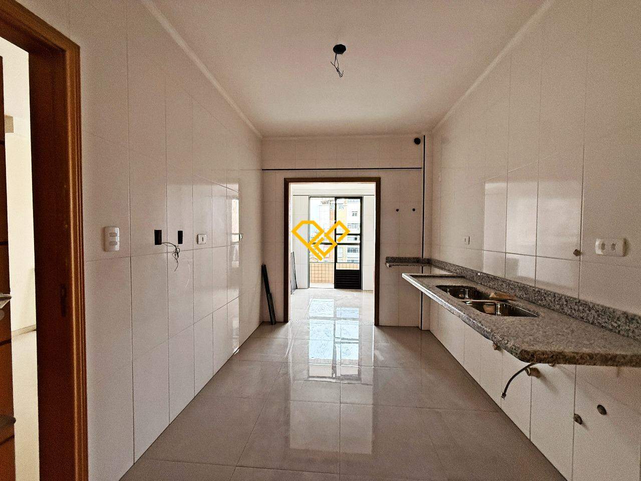 Apartamento à venda no Embaré: cozinha