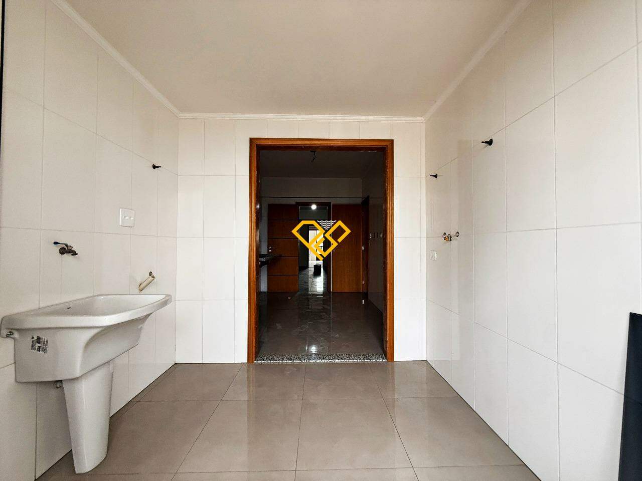 Apartamento à venda no Embaré: área de serviço