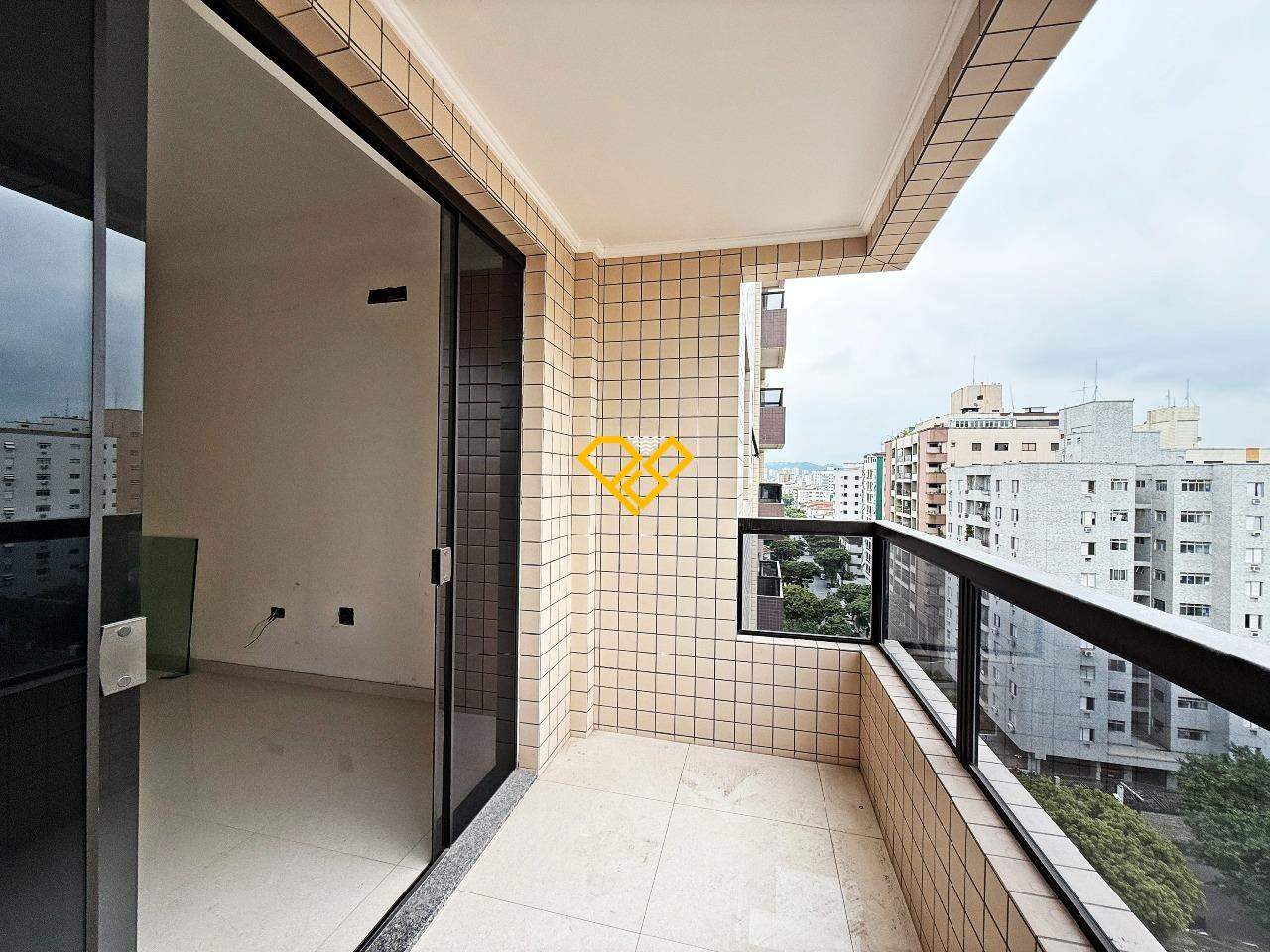Apartamento à venda no Embaré: varanda