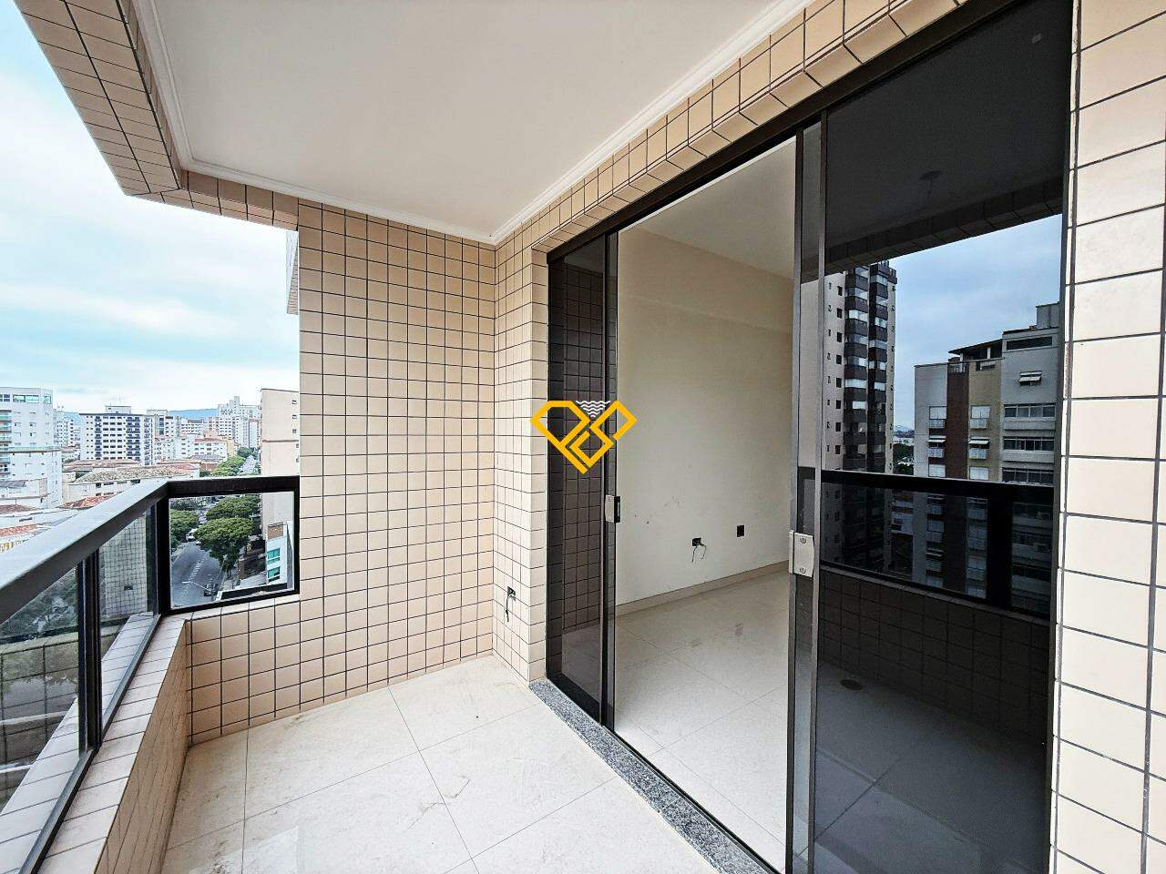 Apartamento à venda no Embaré: varanda