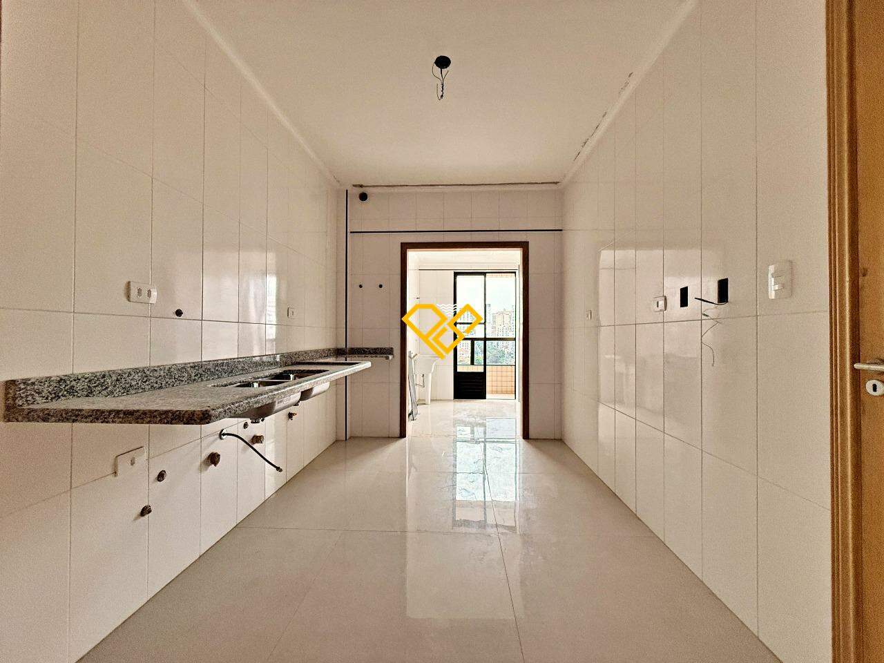 Apartamento à venda no Embaré: Cozinha