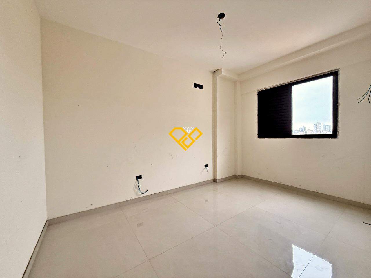 Apartamento à venda no Embaré: Suíte 1