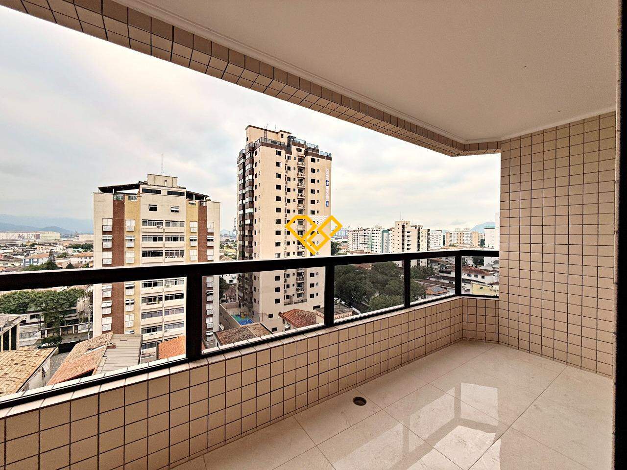 Apartamento à venda no Embaré: Varanda