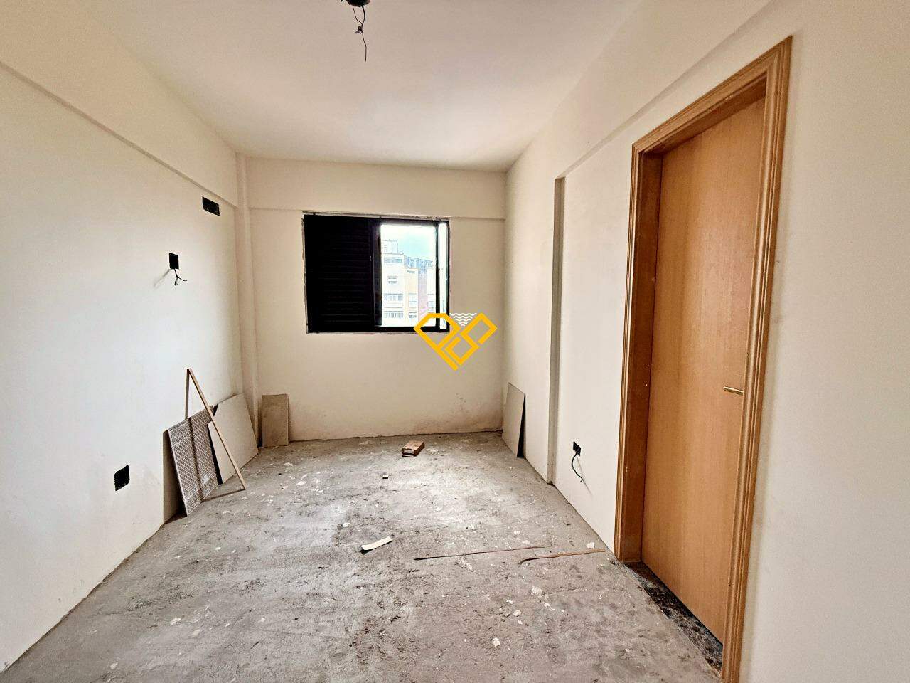 Apartamento à venda no Embaré: Dormitório - suíte