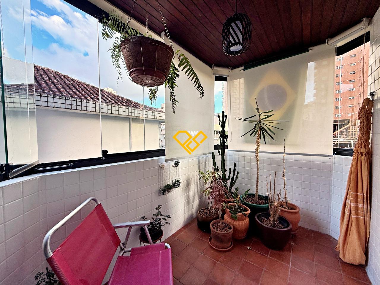 Apartamento à venda no Embaré: Varanda