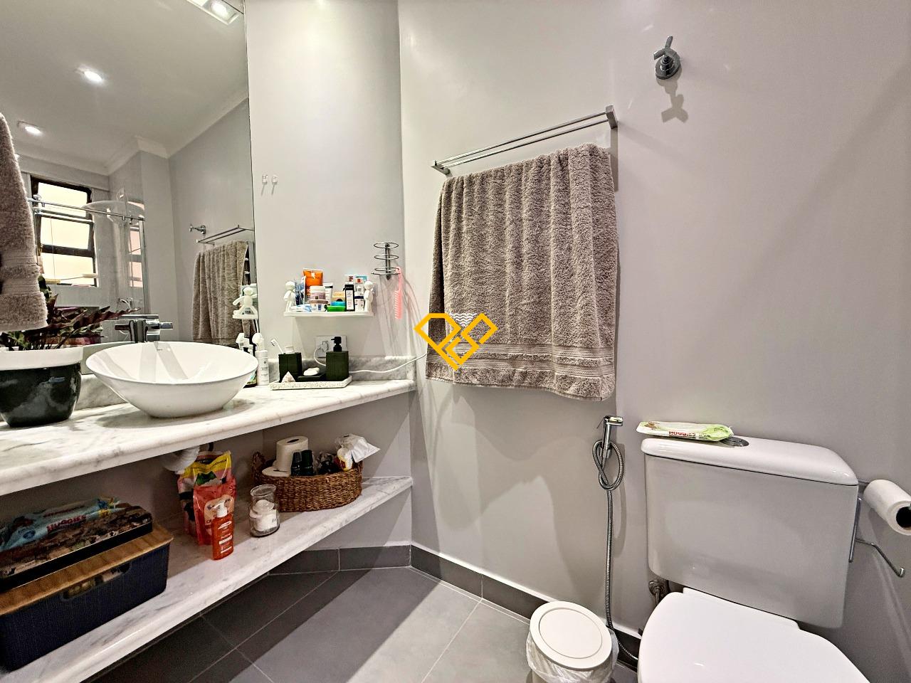 Apartamento à venda no Embaré: Wc suíte