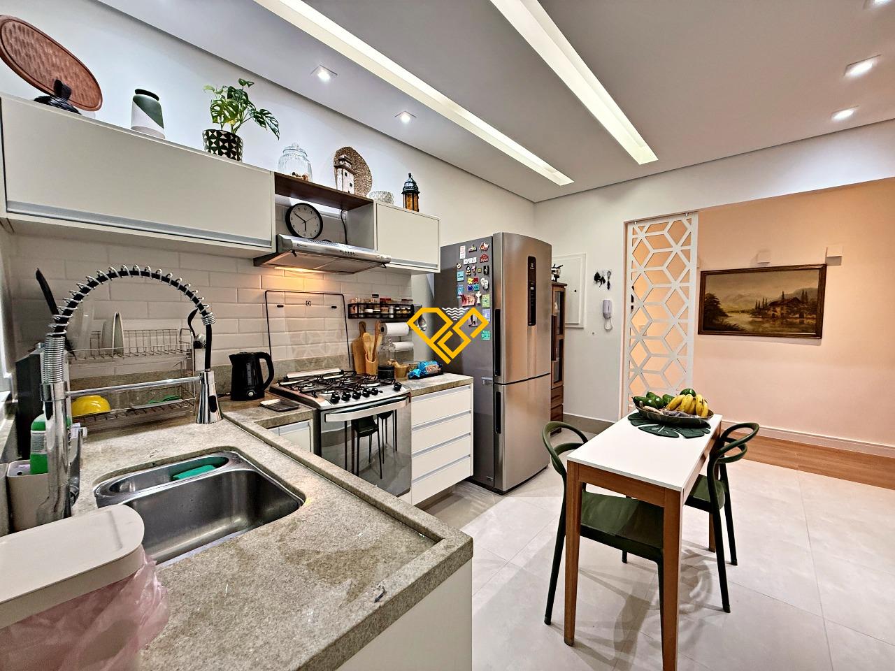 Apartamento à venda no Embaré: Cozinha