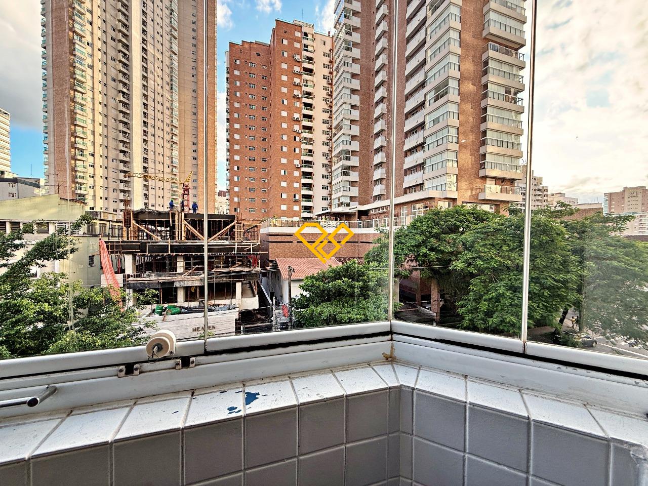 Apartamento à venda no Embaré: Varanda