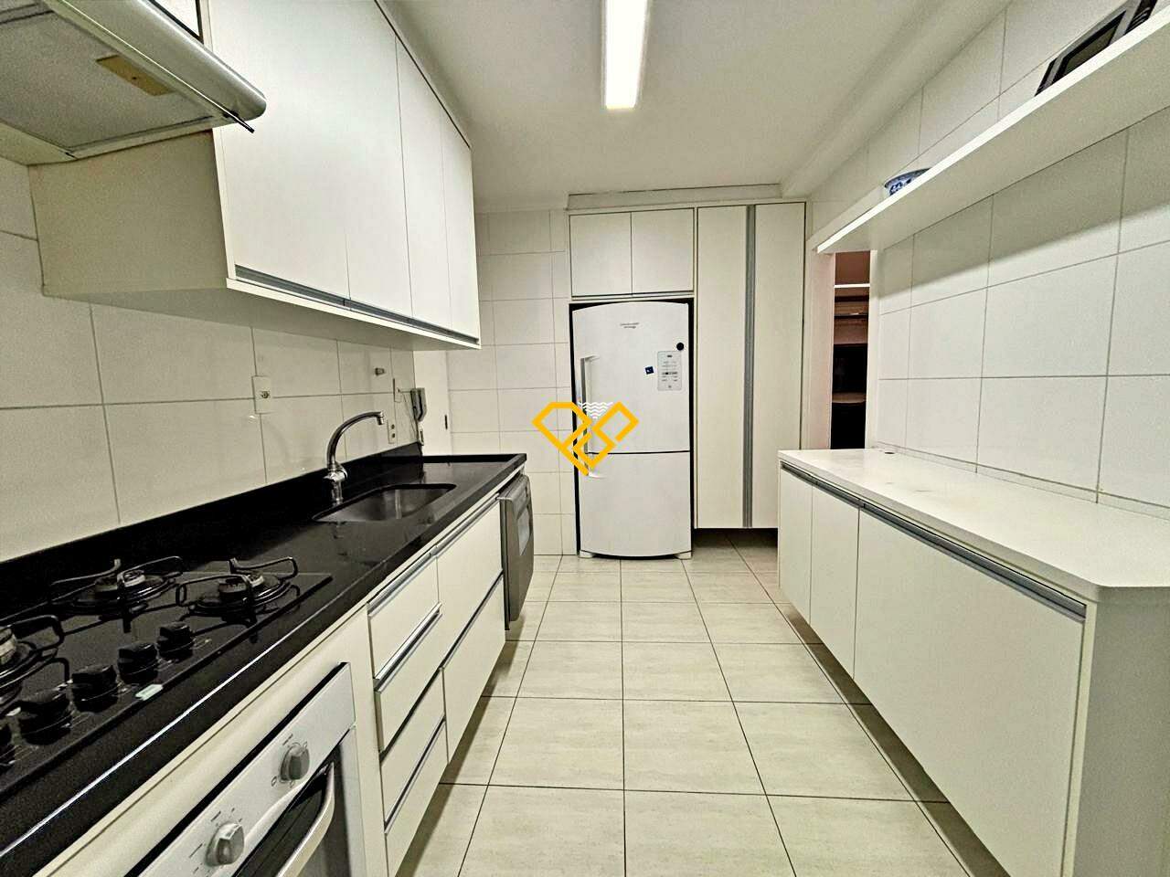 Apartamento à venda no Embaré: Cozinha