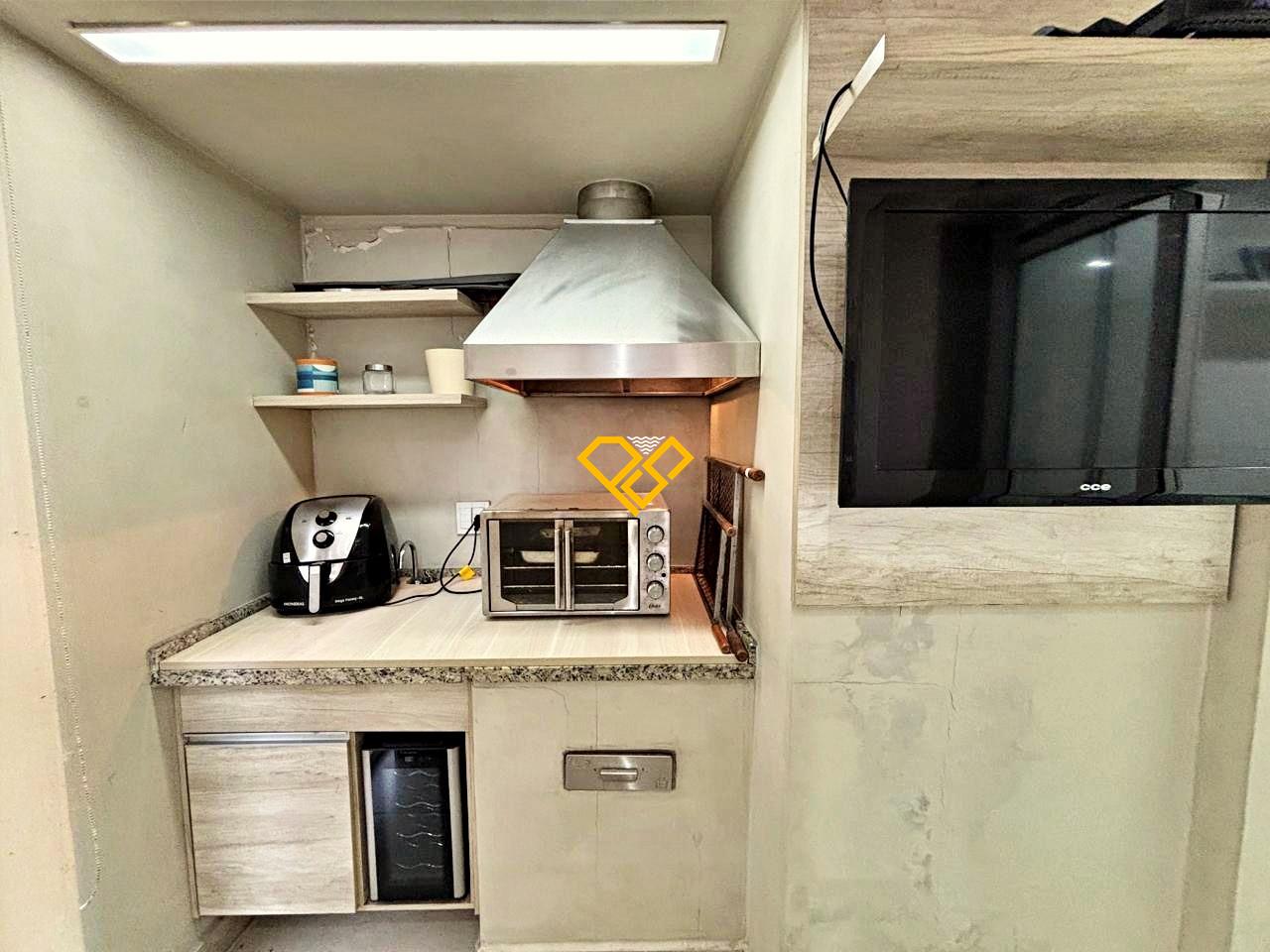 Apartamento à venda no Embaré: Churrasqueira