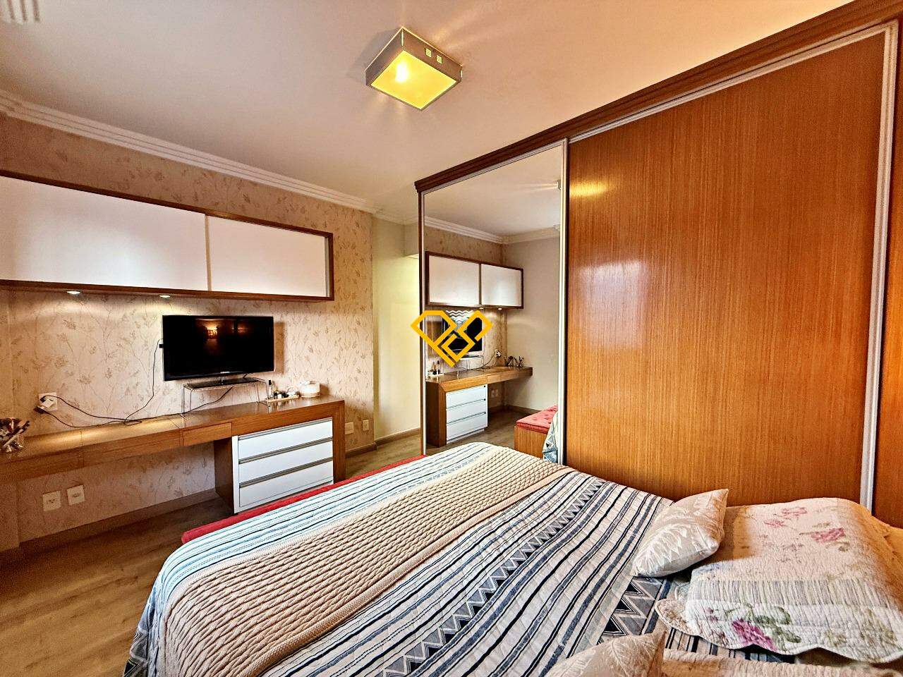 Apartamento à venda no Boqueirão: Dormitório 1 - suíte
