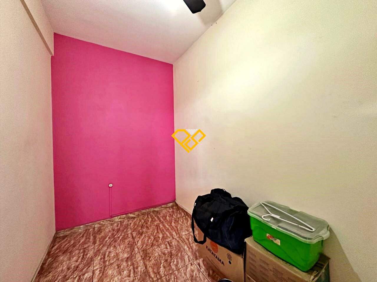Apartamento à venda no Aparecida: Dependência