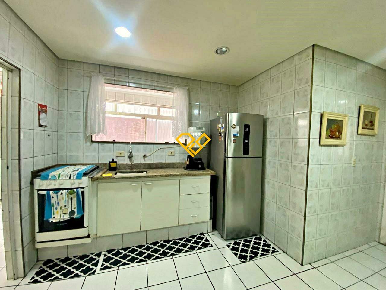 Apartamento à venda no Gonzaga: Cozinha