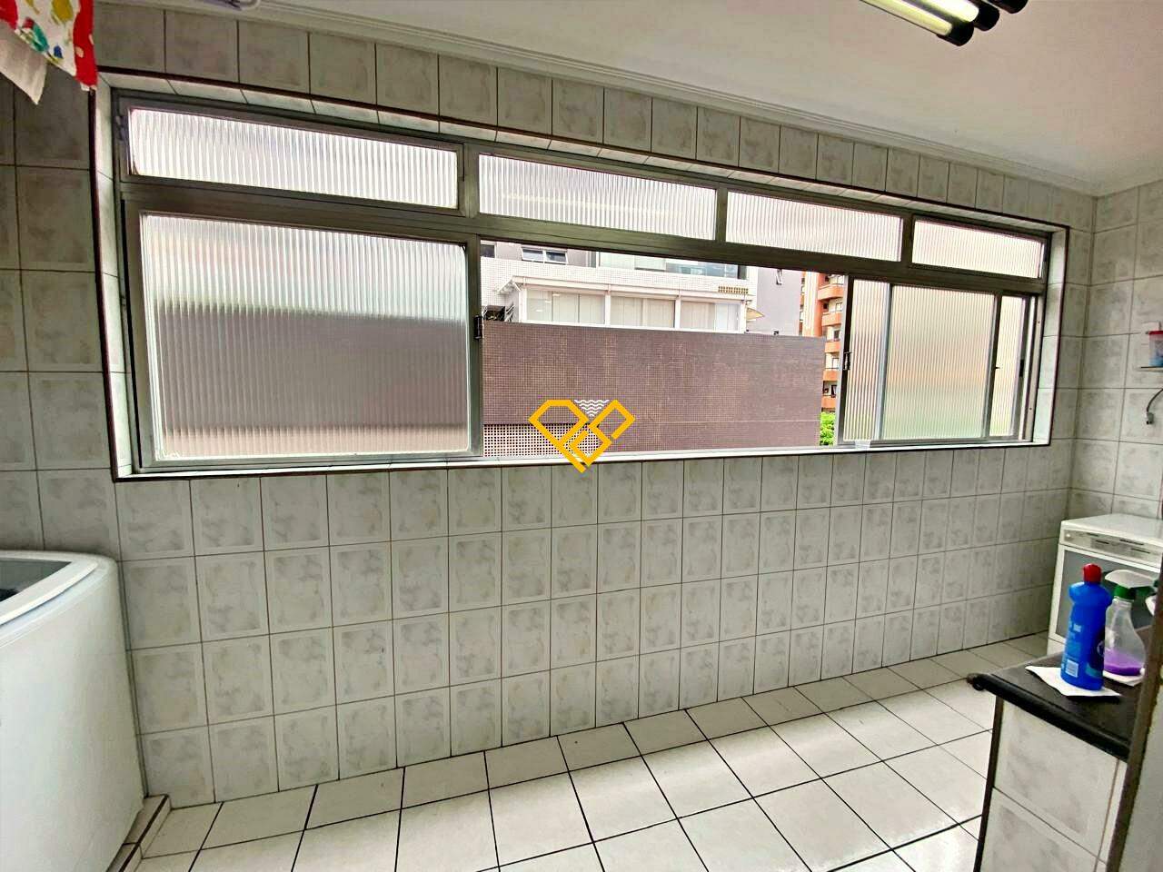 Apartamento à venda no Gonzaga: Área de serviço