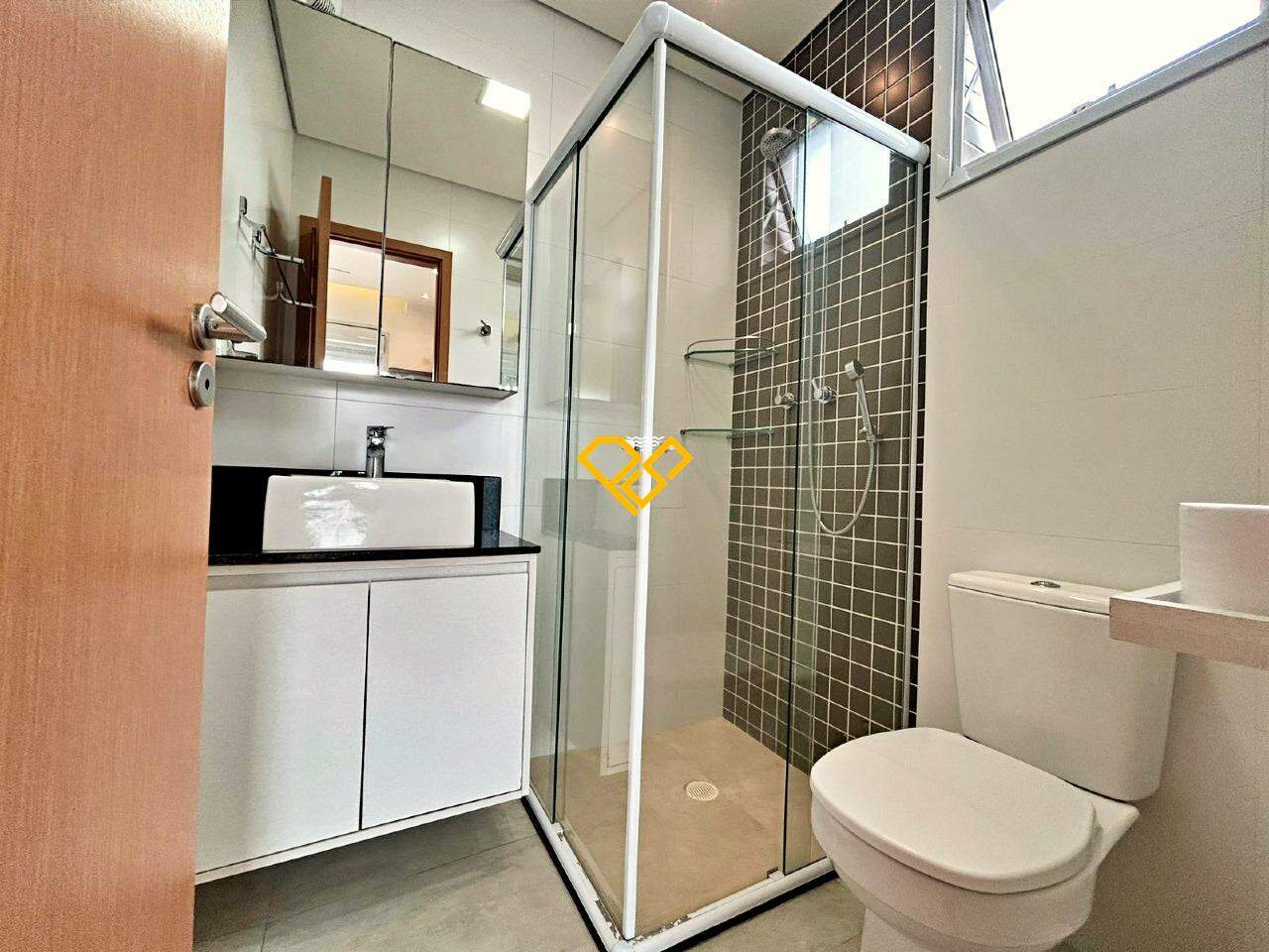 Apartamento para aluguel no Embaré: Wc suíte 2