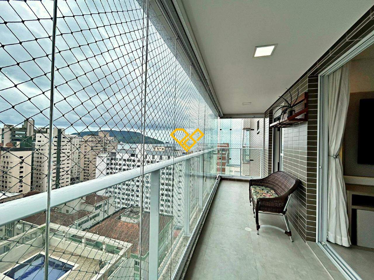 Apartamento para aluguel no Embaré: Varanda