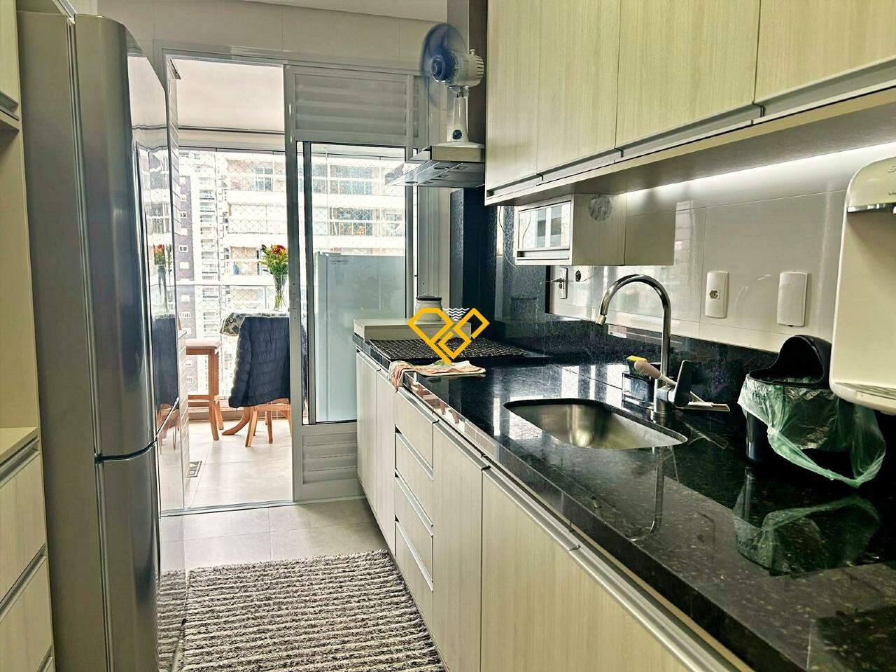 Apartamento para aluguel no Embaré: Cozinha