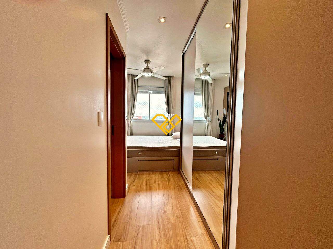 Apartamento para aluguel no Embaré: Suíte 1