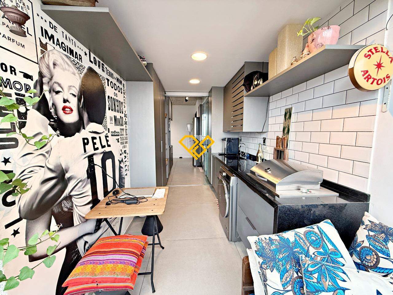 Apartamento à venda no Embaré: Varanda