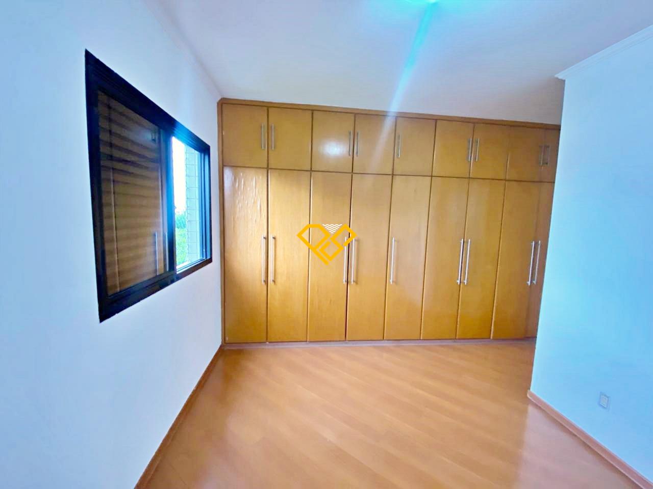 Apartamento à venda no Boqueirão: Dormitório 1 - suíte