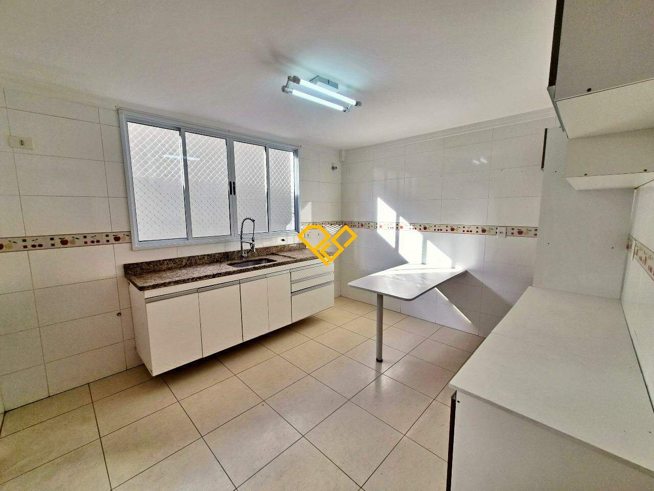 Casa à venda no Macuco: Cozinha