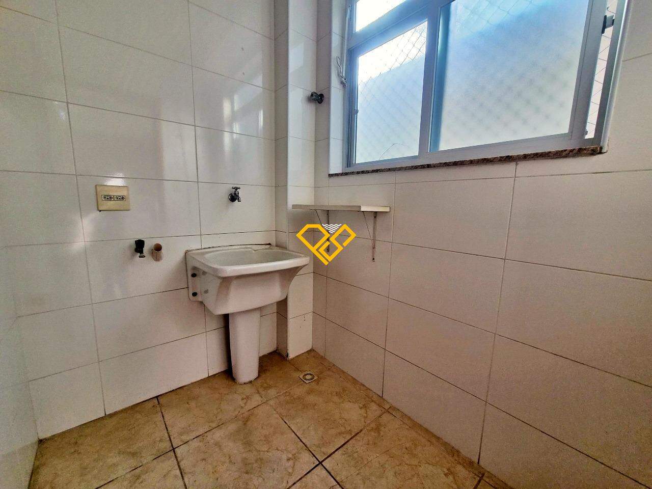 Casa à venda no Macuco: Área de serviço