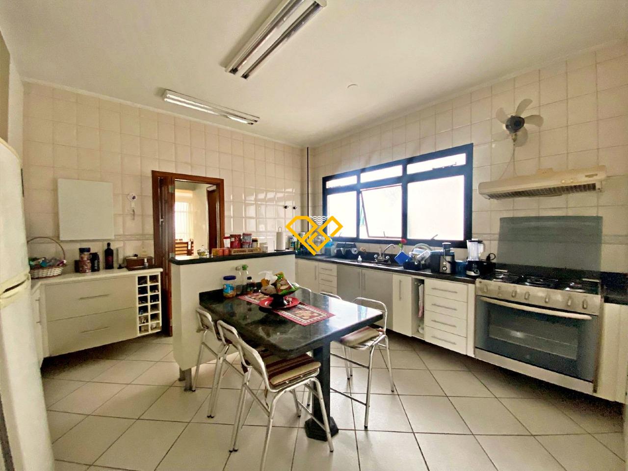 Apartamento à venda no Gonzaga: Cozinha