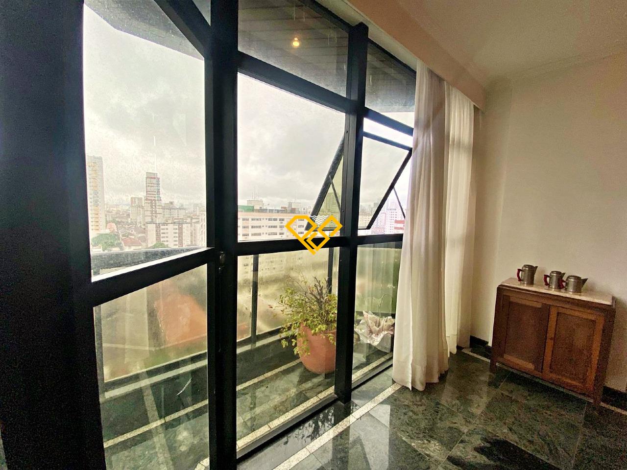 Apartamento à venda no Gonzaga: Varanda