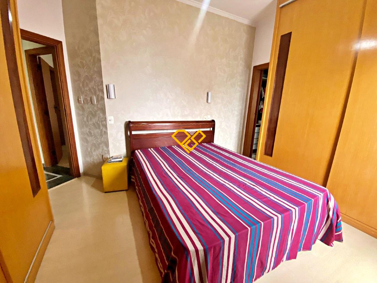 Apartamento à venda no Gonzaga: Suíte 1