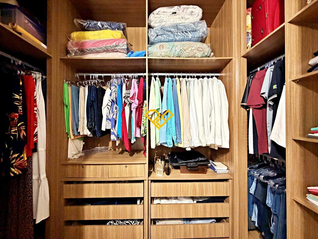 Apartamento à venda no Boqueirão: Dormitório 1 - suíte - closet