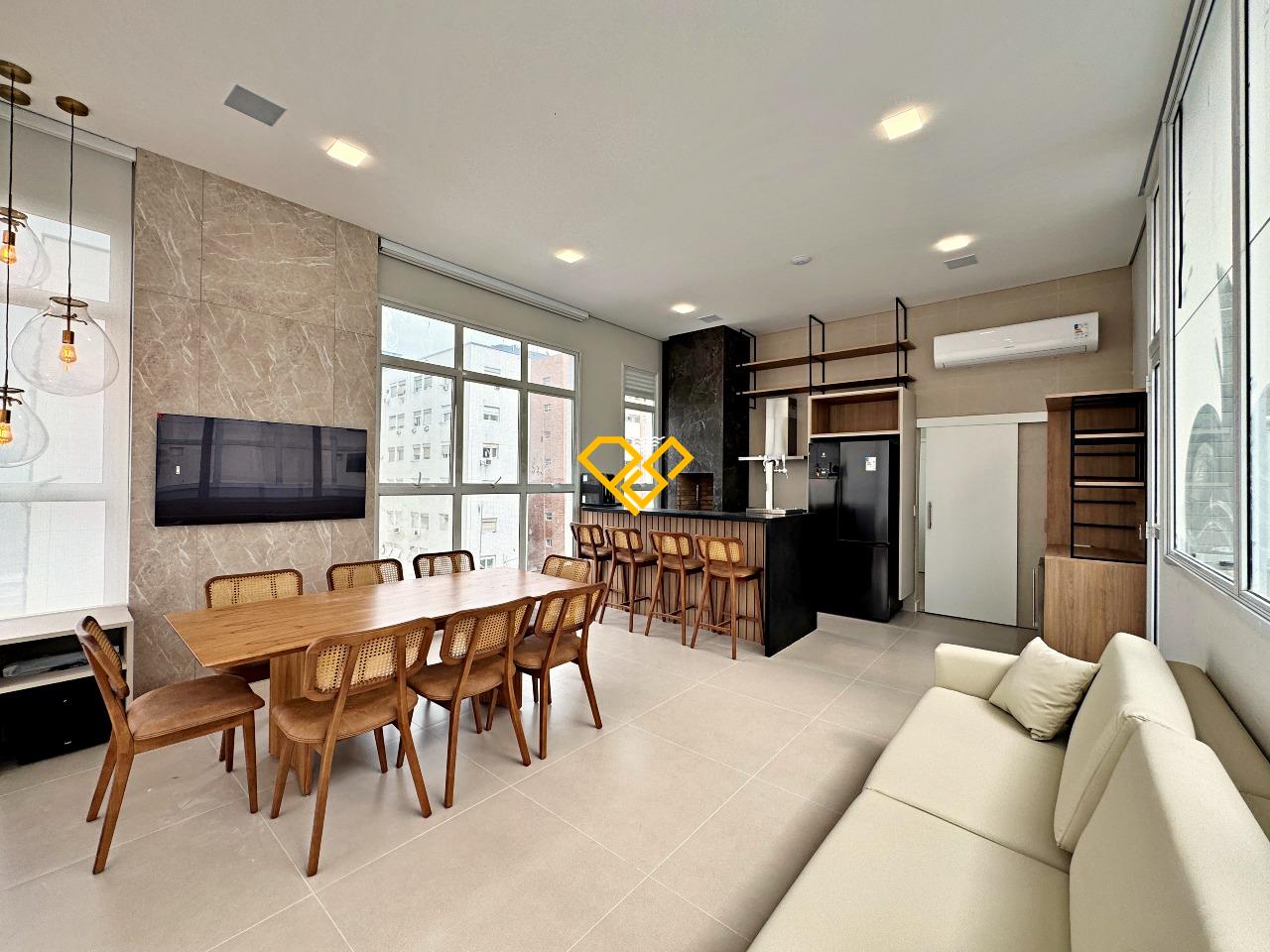 Cobertura para aluguel no Embaré: Sala  - 2° piso