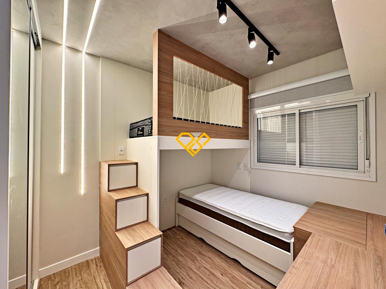 Cobertura para aluguel no Embaré: Suíte 2 - 1° piso