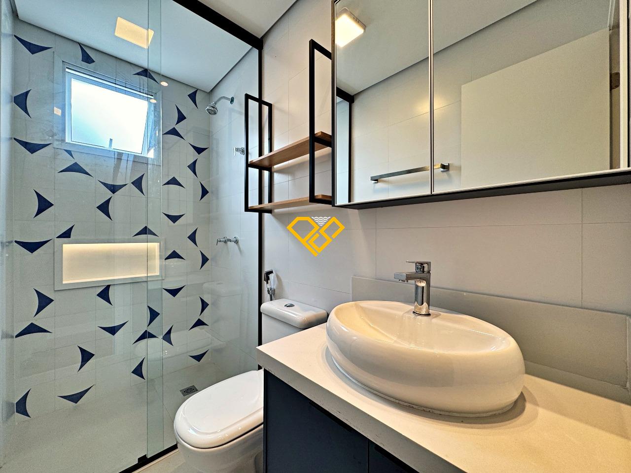 Cobertura para aluguel no Embaré: Wc suíte 2