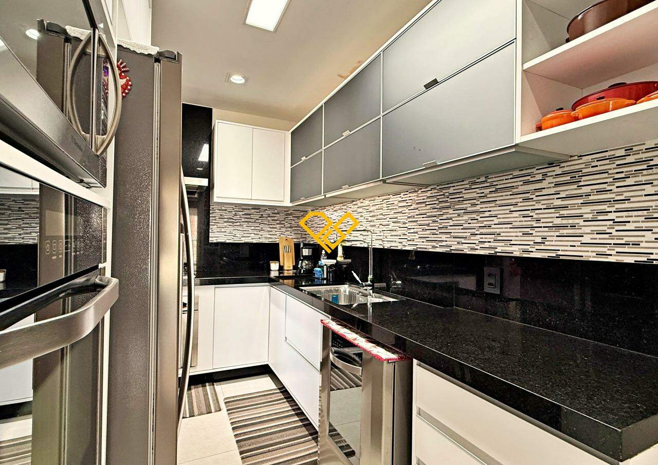 Apartamento para aluguel no José Menino: Cozinha