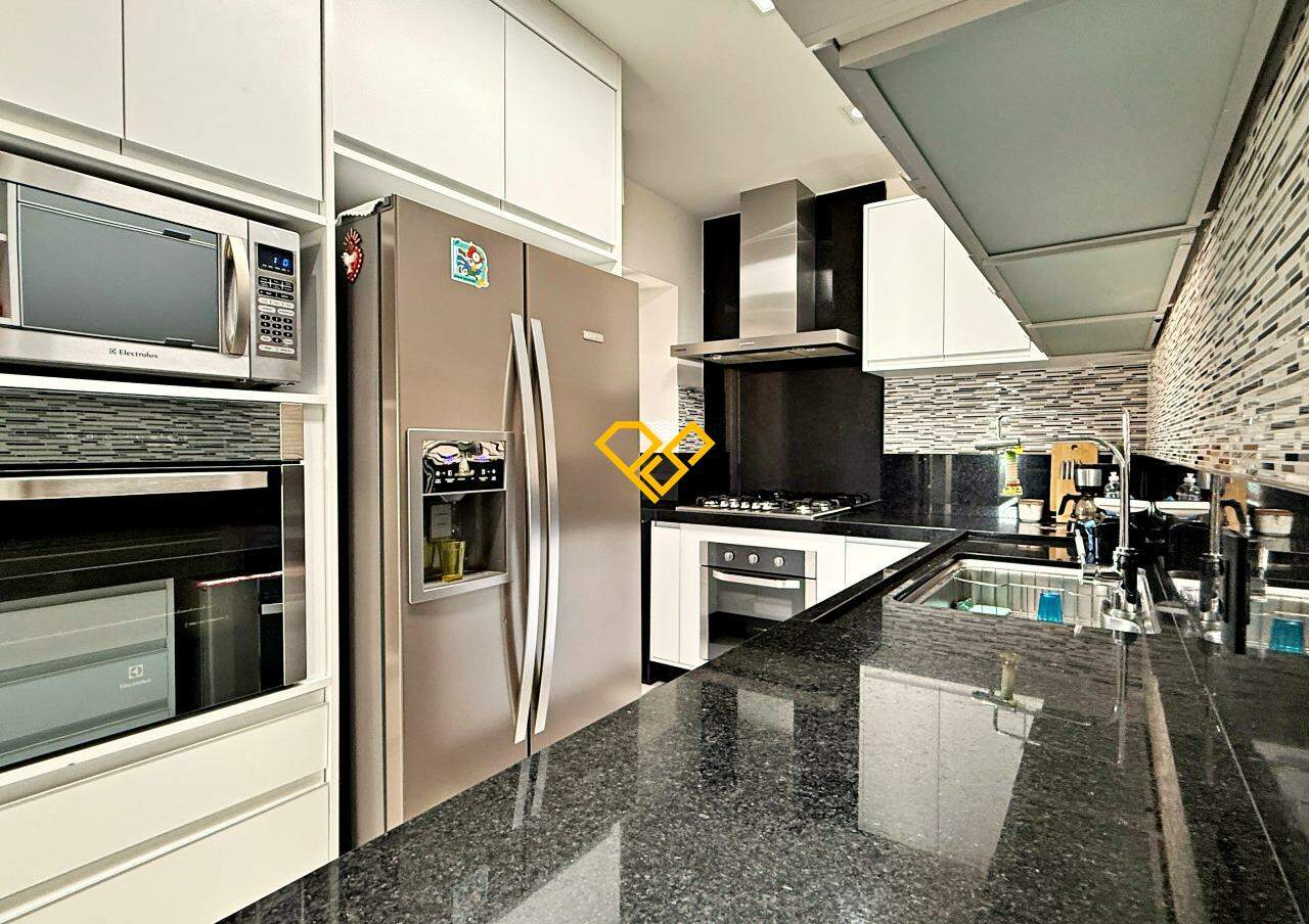 Apartamento para aluguel no José Menino: Cozinha