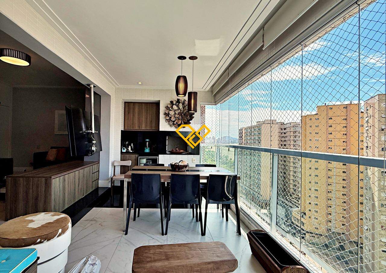 Apartamento para aluguel no José Menino: Varanda com churrasqueira