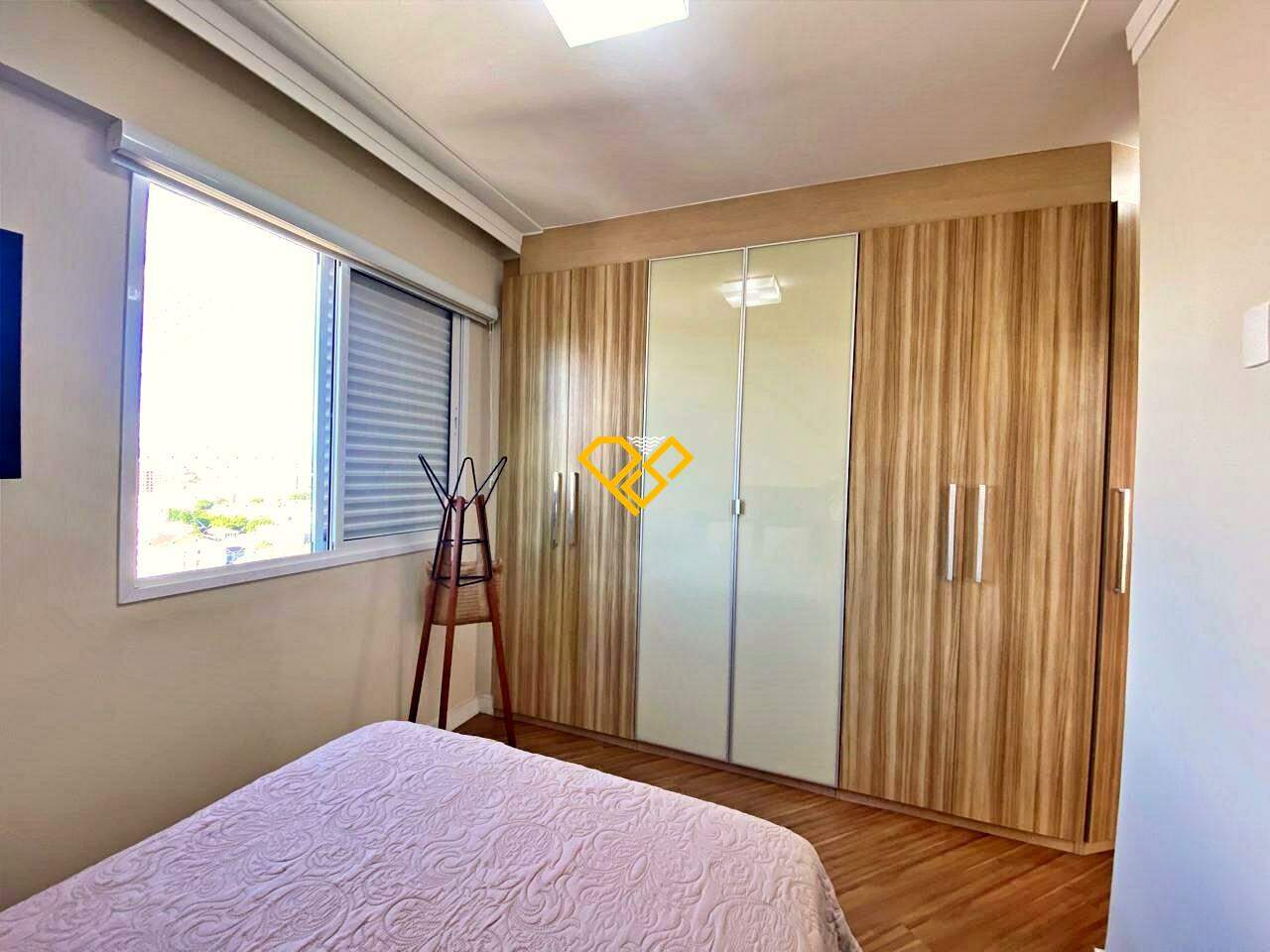 Apartamento à venda no Embaré: Dormitório 1 - suíte