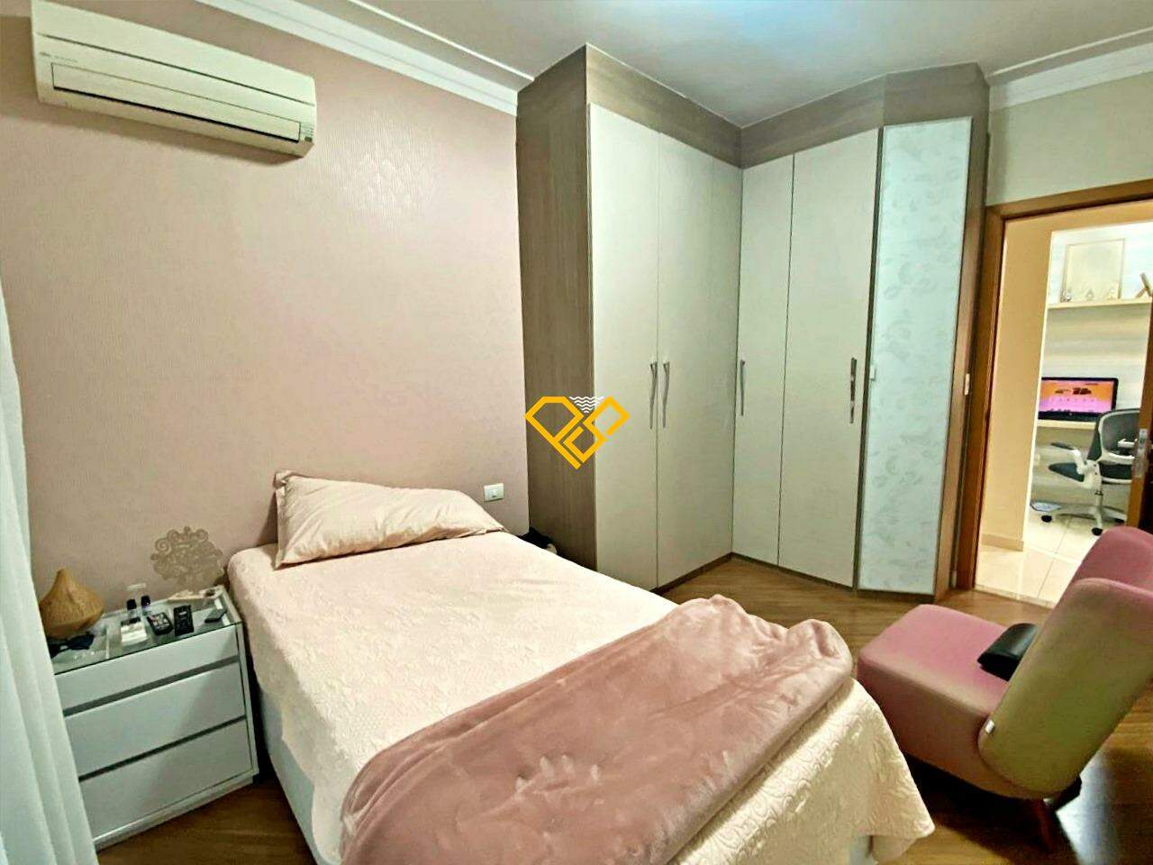 Apartamento à venda no Embaré: Dormitório 2’