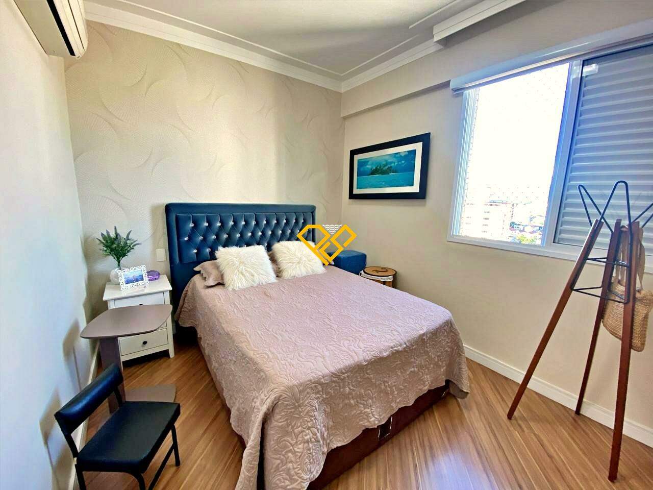 Apartamento à venda no Embaré: Dormitório 1 - suíte