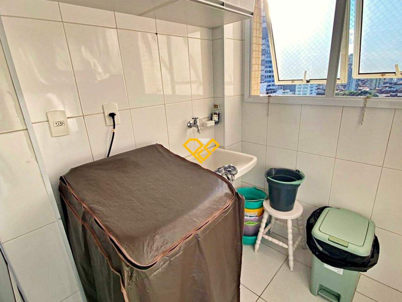 Apartamento à venda no Embaré: Área de serviço