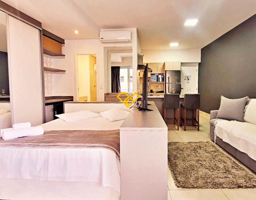 Apartamento à venda no Pompéia: Sala e dormitório