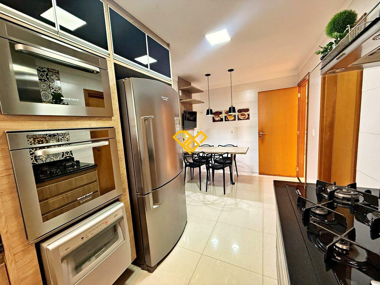 Apartamento à venda no Gonzaga: Cozinha