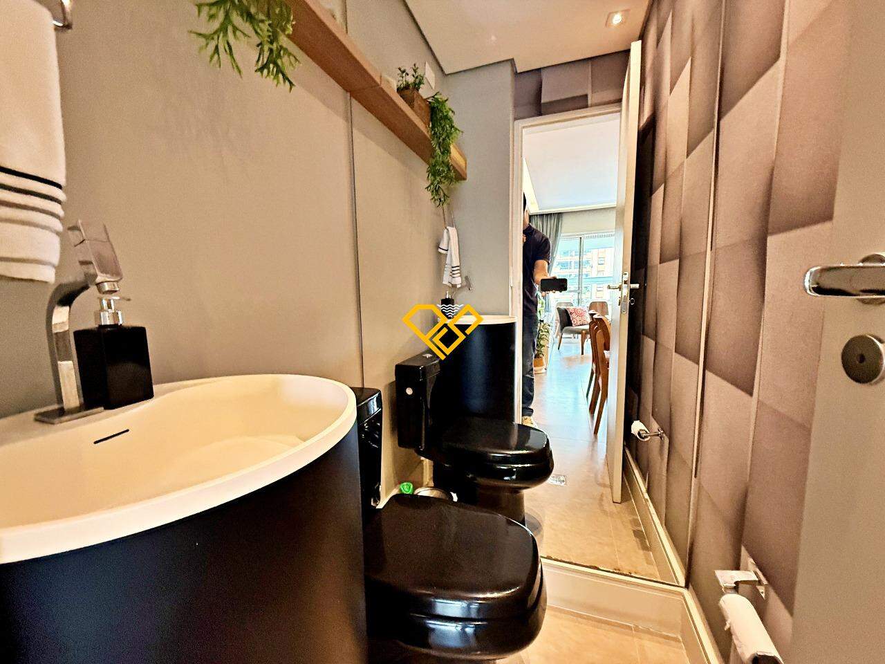 Apartamento à venda no Gonzaga: Lavabo