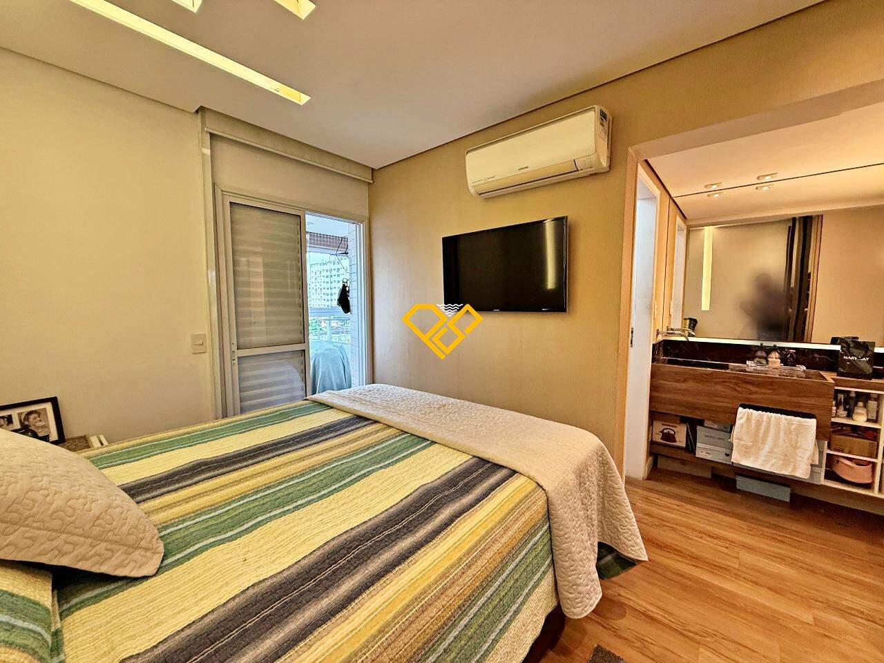 Apartamento à venda no Gonzaga: Suíte 1