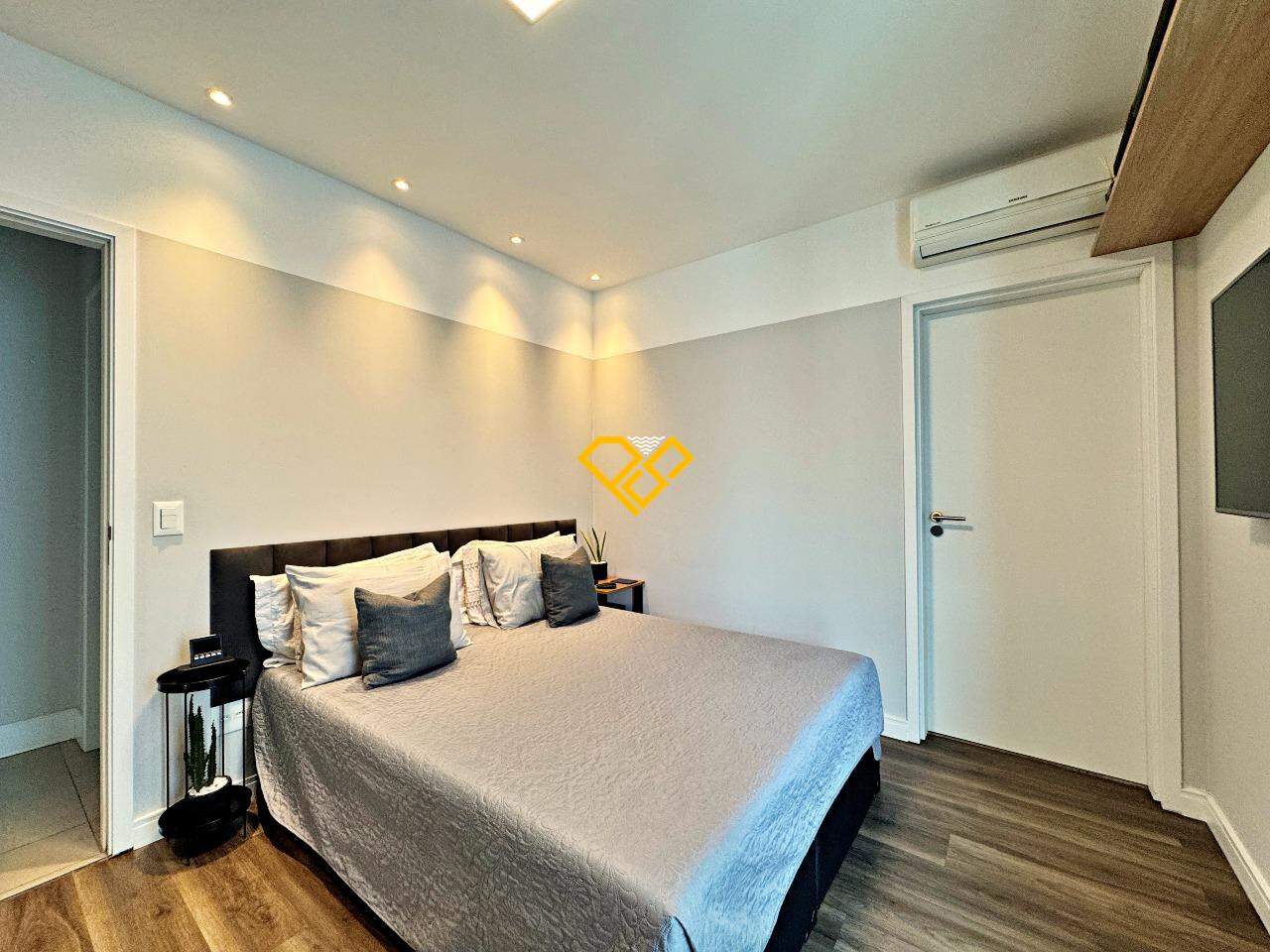 Apartamento à venda no Pompéia: Suíte 1