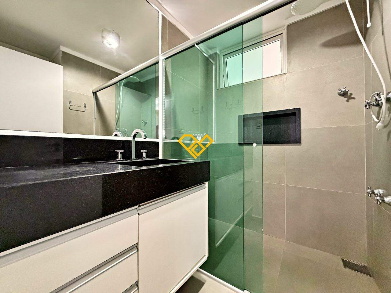 Apartamento à venda no José Menino: Wc social