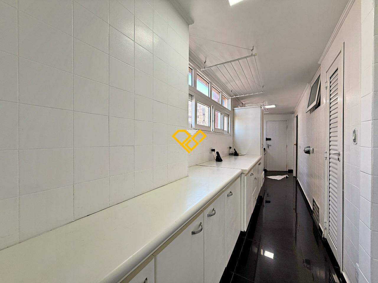 Apartamento à venda no José Menino: Área de serviço