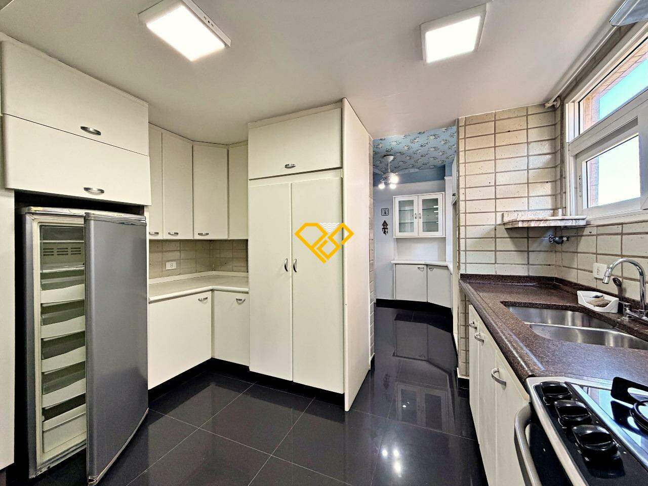 Apartamento à venda no José Menino: Cozinha