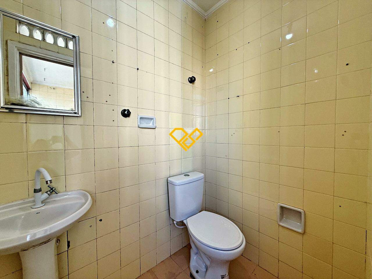 Apartamento à venda no Ponta da Praia: Wc de serviço