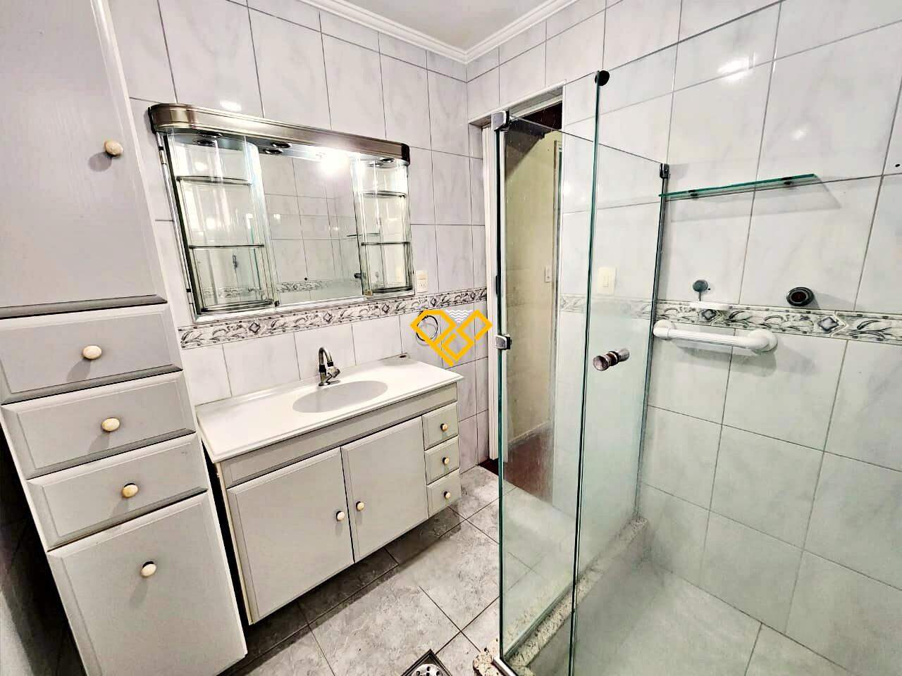 Apartamento à venda no Gonzaga: Wc suíte